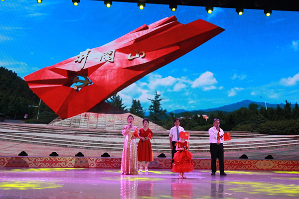 奋斗百年路 起航新征程 承德苏垦银河党委召开庆祝中国共产党建党100周年 暨七一表彰大会(图7) 奋斗百年路 起航新征程 承德苏垦银河党委召开庆祝中国共产党建党100周年 暨七一表彰大会(图7)